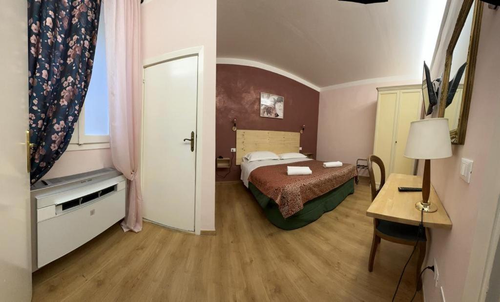 Piccolo Hotel Nel Centro Storico Di Firenze Florence Exterior photo